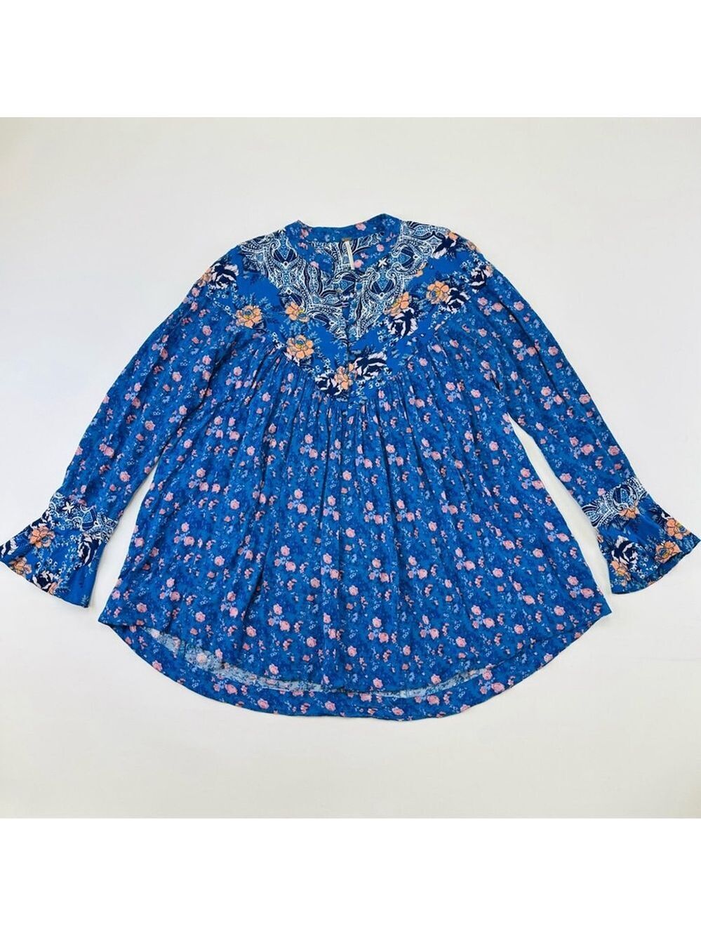 Free People Wildflower Fields Henley Blue Floral Bell Sleeves Tunic Women Small